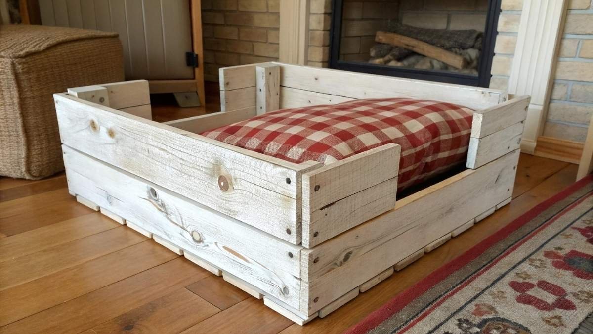 Rustic Farmhouse Pet Crate